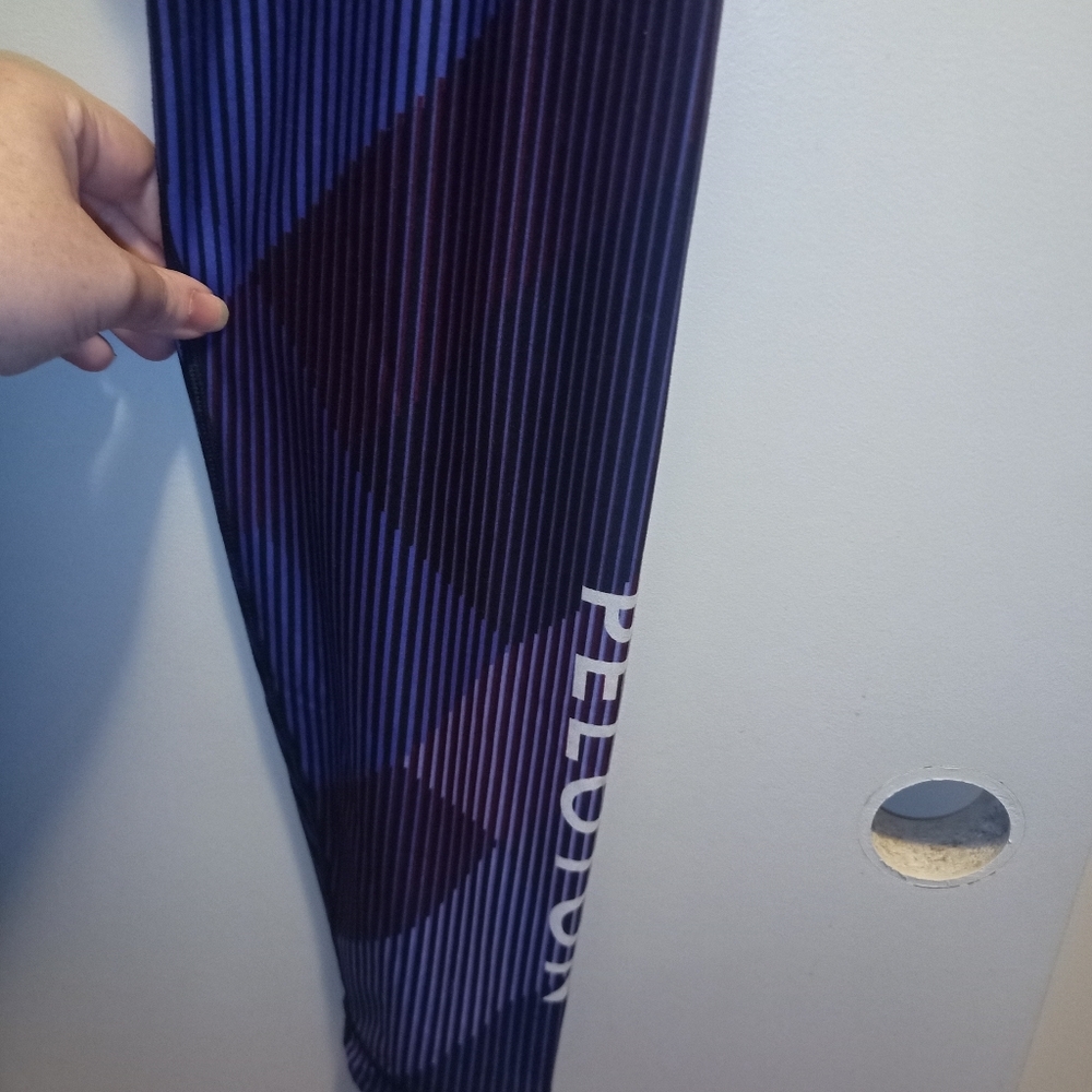 Peloton WITH Array of Color Leggings NWOT - Picture 4 of 8